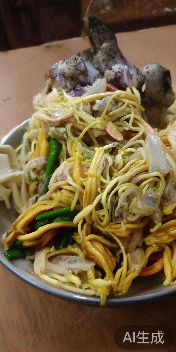 此外，平台还提供一体化的赛事报名、战绩追踪及奖励体